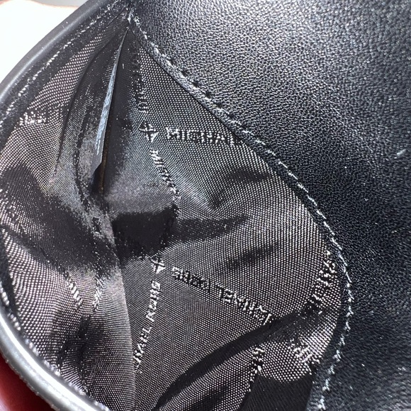 ❌SOLD❌Michael Kors (R $98) Jet sets cards holder/ Wristlet - Picture 5 of 9